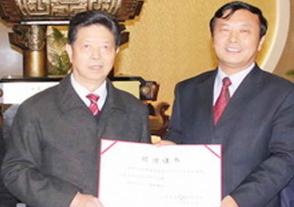 2011年11月14日，原江蘇省人大常委會副主任王霞林視察今世緣。