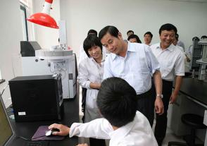 2011年7月20日，時任江蘇省副省長史和平視察今世緣。
